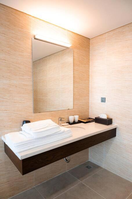1Br - 1 Sofa Bed Luxurious 5-Stars Resort Phuc Yen Dış mekan fotoğraf