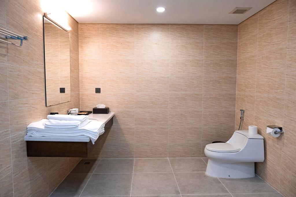 1Br - 1 Sofa Bed Luxurious 5-Stars Resort Phuc Yen Dış mekan fotoğraf