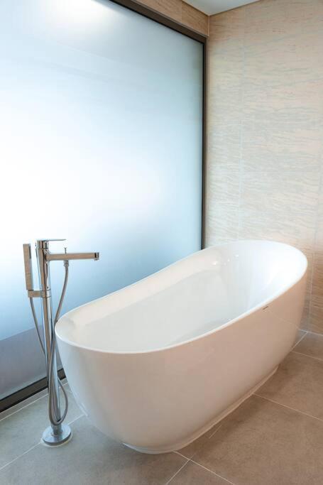 1Br - 1 Sofa Bed Luxurious 5-Stars Resort Phuc Yen Dış mekan fotoğraf